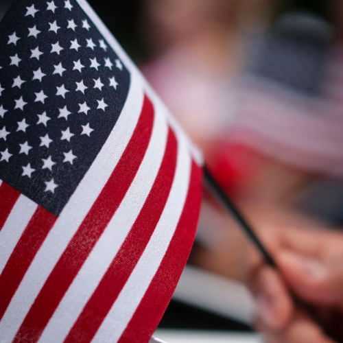 Các hỗ trợ ban đầu của tiểu bang California với người mới nhập cư