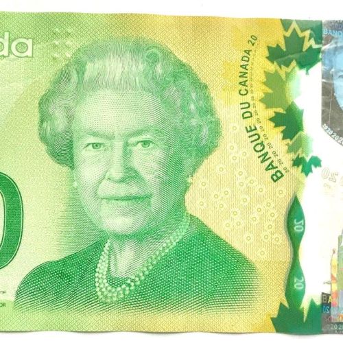 Tiền bạc và tài chính tại Canada