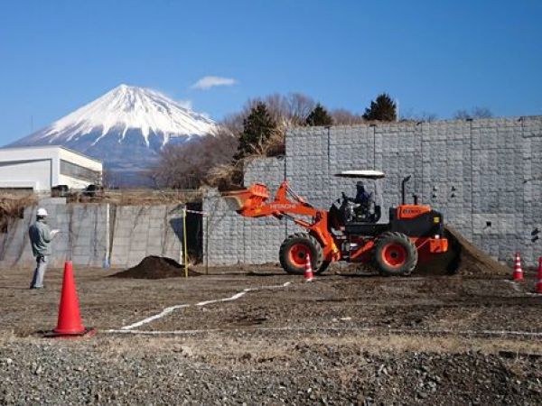 TUYỂN DỤNG NHÂN VIÊN VẬN HÀNH MÁY XÂY DỰNG LÀM VIỆC TẠI NAGASAKA MACHI, HOKUTO, YAMANASHI NHẬT BẢN