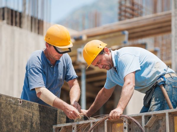 Quy định về lương, thưởng và đóng thuế thu nhập cá nhân tại Hoa Kỳ
