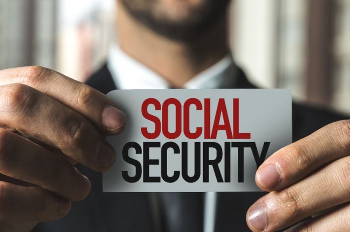 Sự khác biệt giữa lương hưu an sinh xã hội (Social Security) và trợ cấp thu nhập bổ sung (SSI) là gì?
