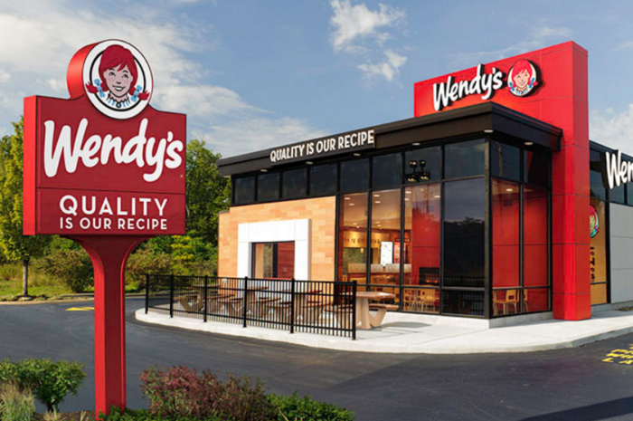Tuyển dụng lao động phổ thông định cư Mỹ EB-3 tại Công ty chuỗi nhà hàng thức ăn nhanh Wendy’s