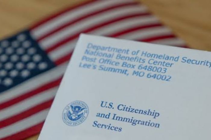 Tổng Thống Trump ký sắc lệnh hạn chế quyền công dân theo nơi sinh