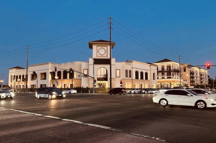 Chợ Bến Thành ở Little Saigon,chợ Bến Thành tại Westminster, California có gì thú vị ?