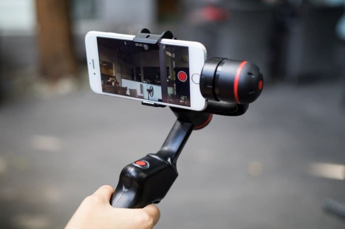 Hành nghề Youtuber tại Canada đóng thuế ra sao ?