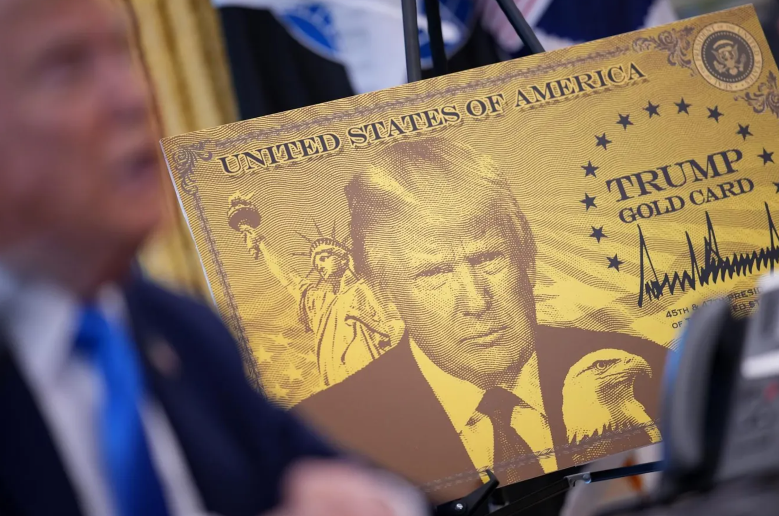 Tổng quan về Trump Gold Card - thẻ vàng Trump 1 triệu đô